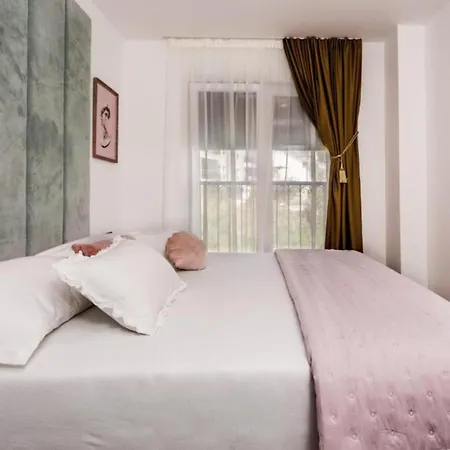 Three-bedroom Penthouse * Omiš